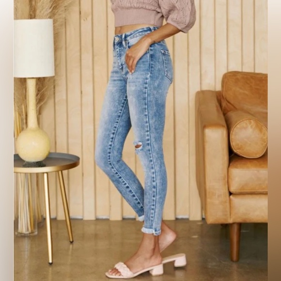 Just in ✨LIZ • High Rise Ankle Skinny Jeans-Medium Acid Wash - Picture 14 of 17
